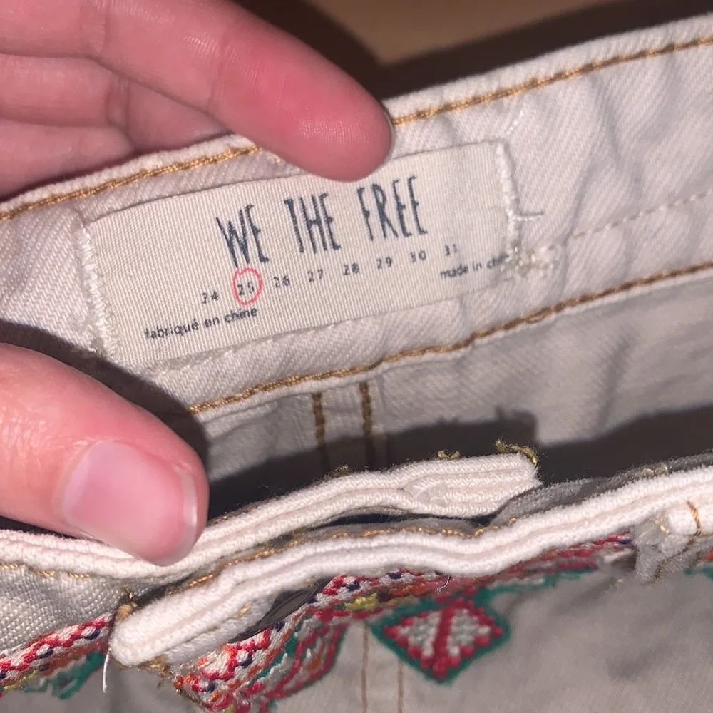 We the free | Aztec borderline pattern shorts size 25 - Picture 6 of 10